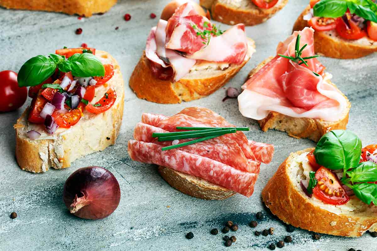 bruschette con salumi