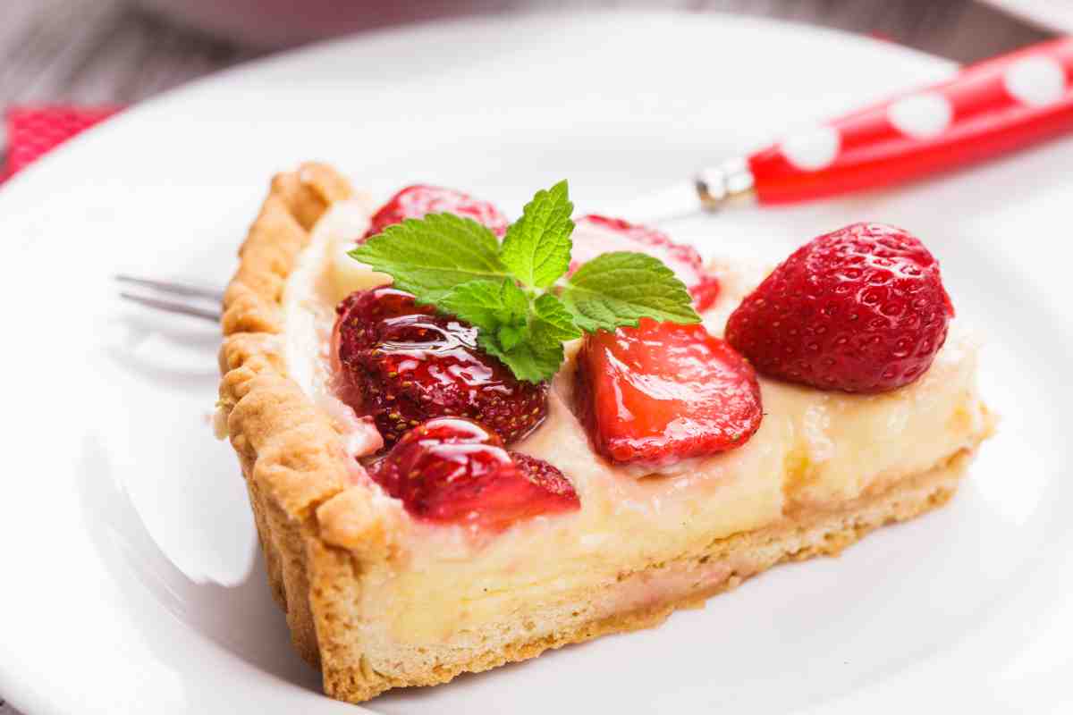 crostata di fragole e crema